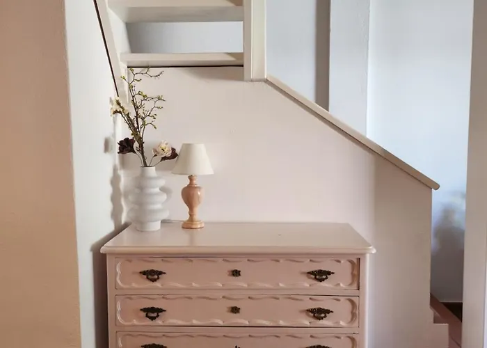 The Tree House 96c -