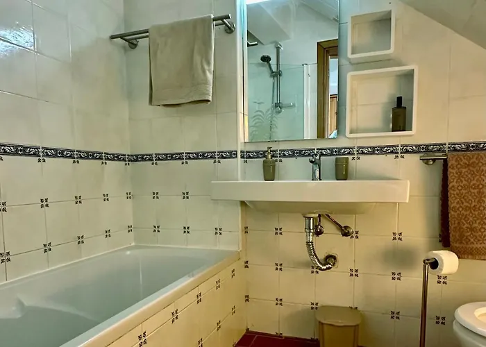 The Tree House 96c - דירה *