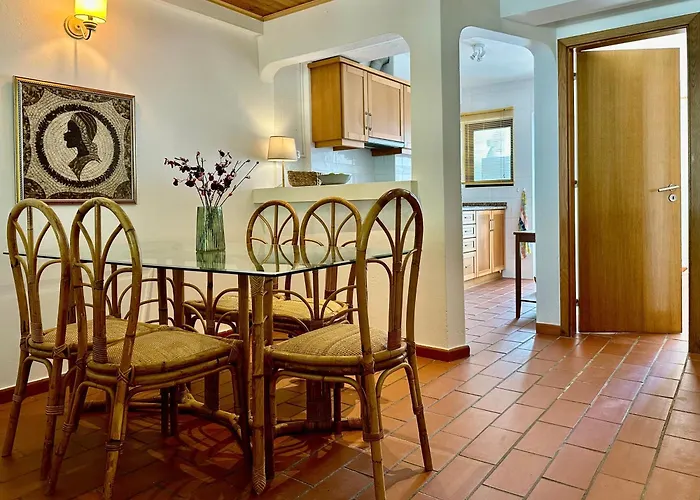 The Tree House 96c - アパート *