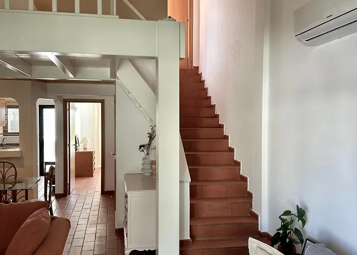 The Tree House 96c - ラゴス