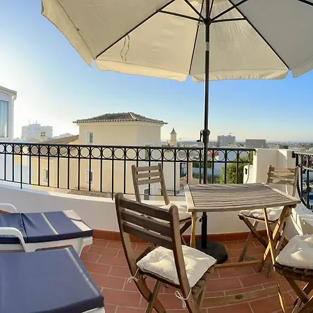 The Tree House 96c - * Lagos